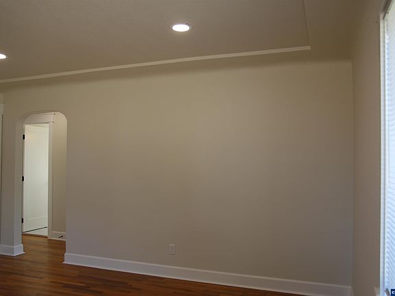 5th image of 310 Wheeler St