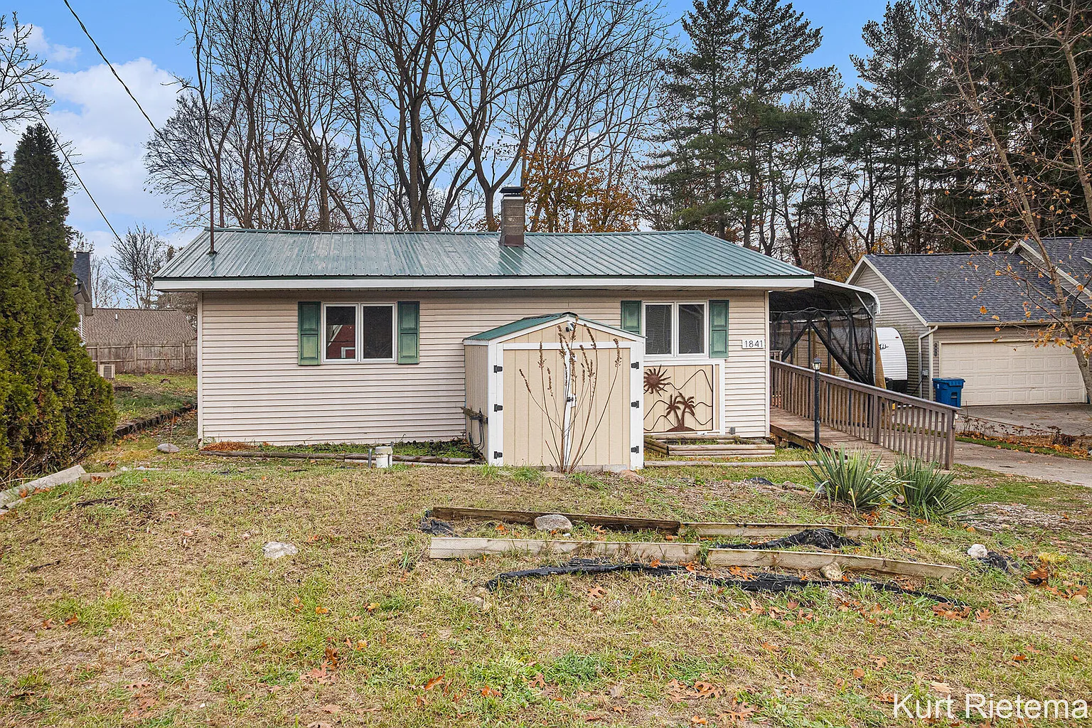 1841 Teepee Trl photo 1