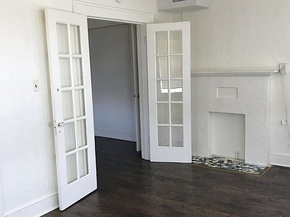 2nd image of 2944 Hemphill St W #2-702