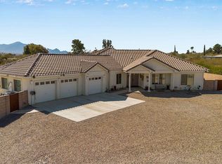 725 W Calle De Julio, Green Valley, AZ 85614
