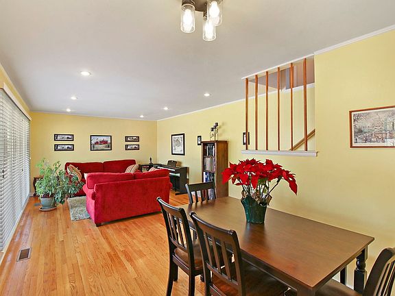 5th image of 8928 Olcott Ave