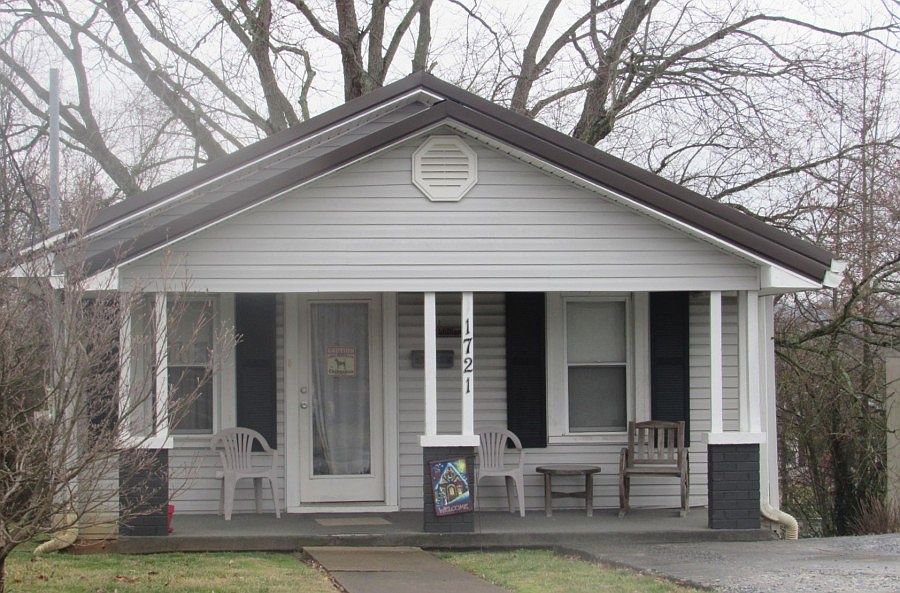 1st image of 1721 Edgemont Ave