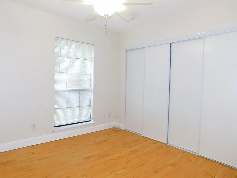 2716 Mistywood Ln — Photo 8
