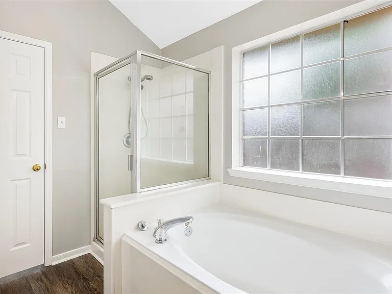 6842 Moss Boulder Dr — Photo 19