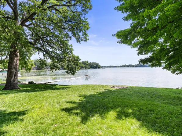 5491 Lake Sarah Heights Dr, Loretto, MN 55357