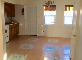 2735 S Sheridan St, Philadelphia, PA 19148