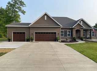 6685 New Rd, Youngstown, OH 44515