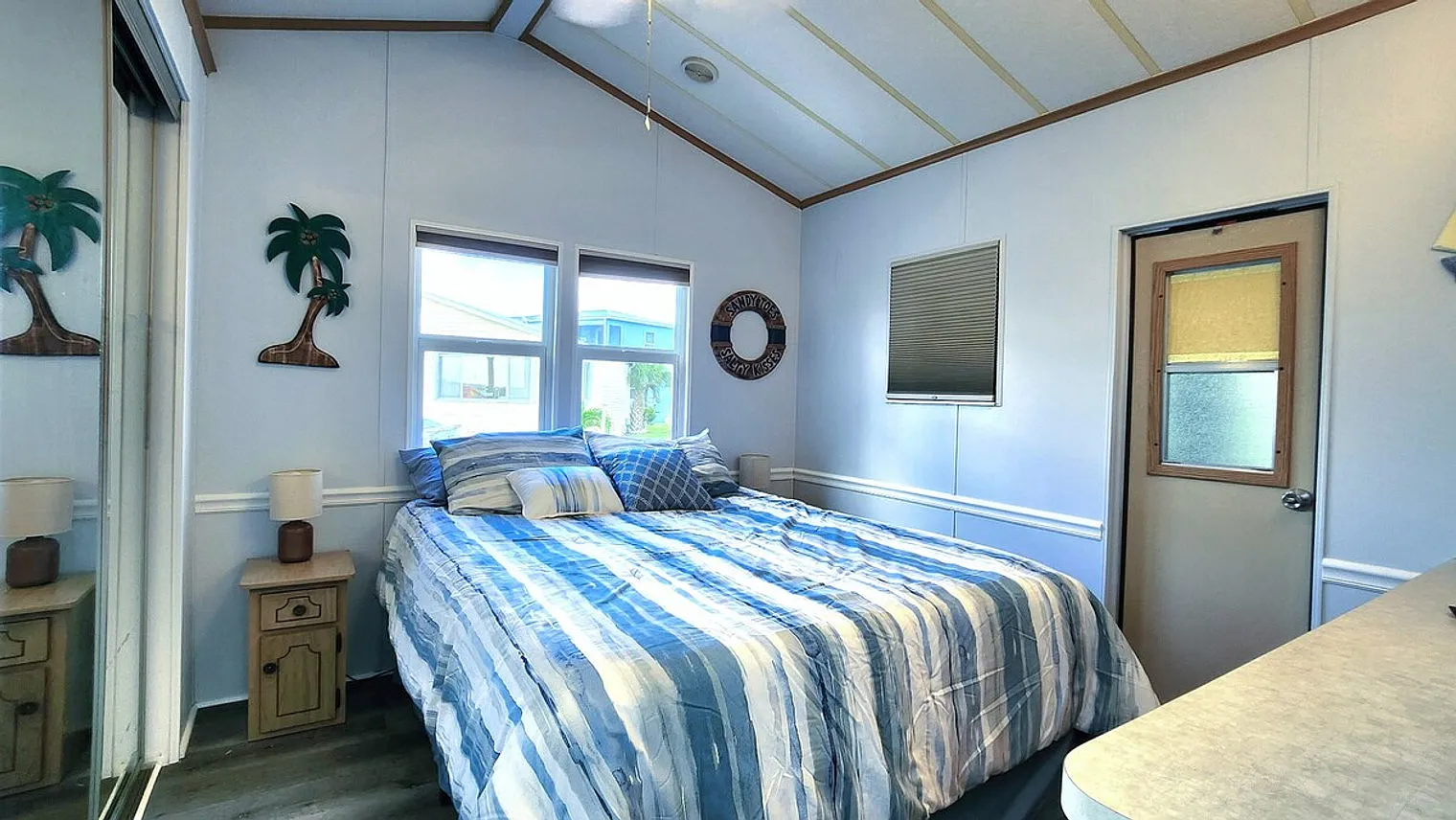 2 bed, 1.0 bath, $8,145 — Photo 2