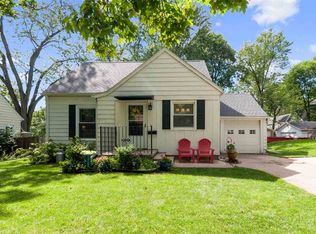 3120 C Ave NE, Cedar Rapids, IA 52402