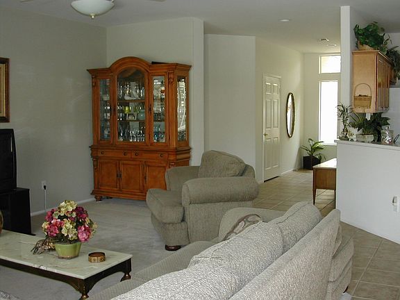 Living Rm w/Foyer view