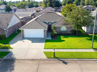 516 Cavaness Dr, Houma, LA 70364