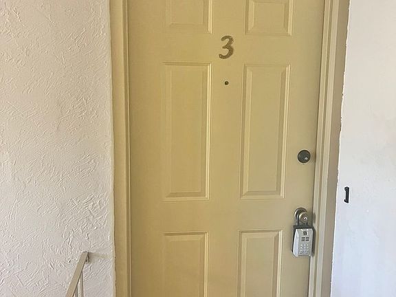 4th image of 836 Long Ln #3