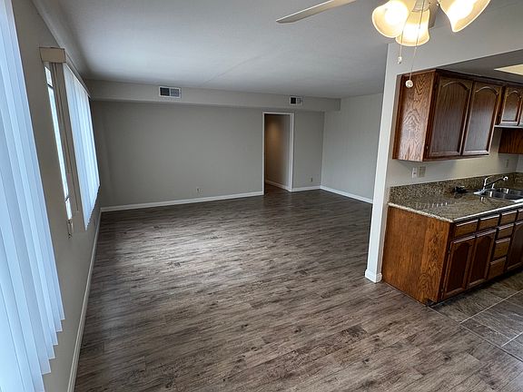 2nd image of 515 E Elmwood Ave APT 211