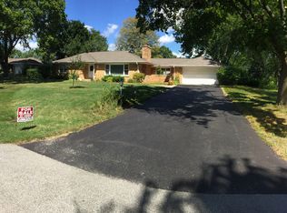 208 W Kenilworth Ave, Prospect Heights, IL 60070