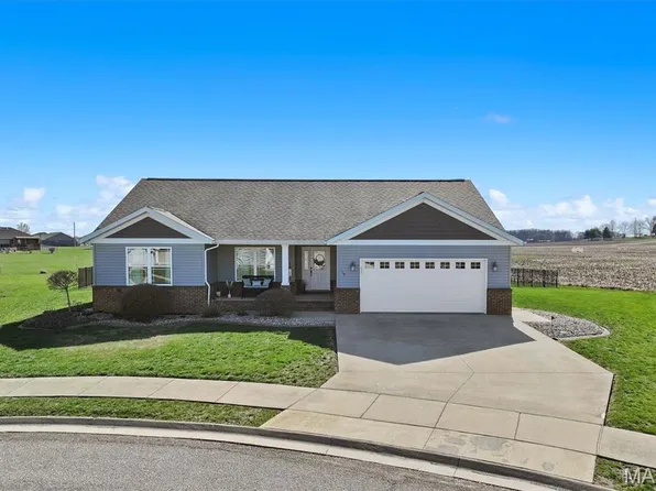 100 Bridgewater Ln, Highland, IL 62249