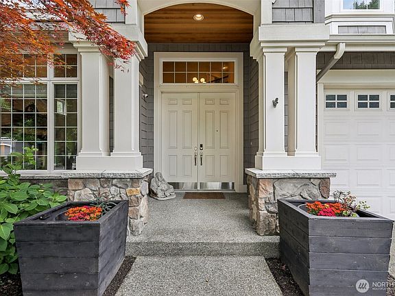3rd image of 2947 275th Avenue SE