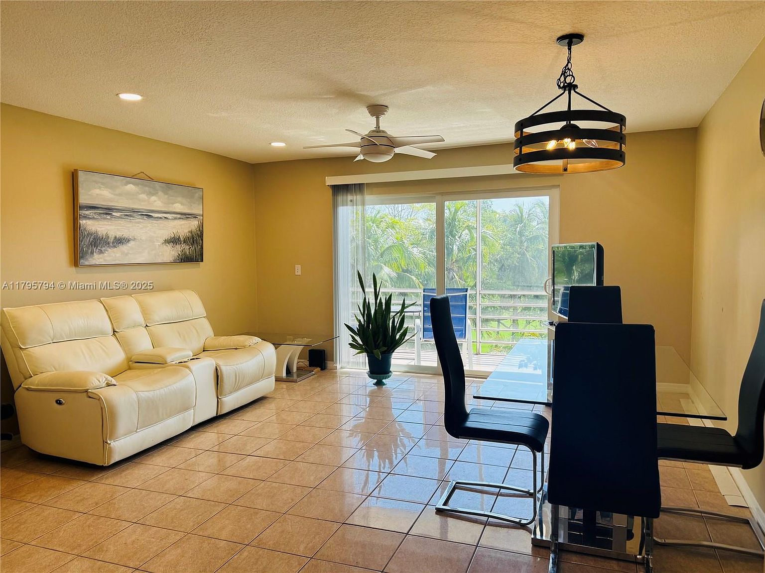 1000 NE 14th Ave APT 508