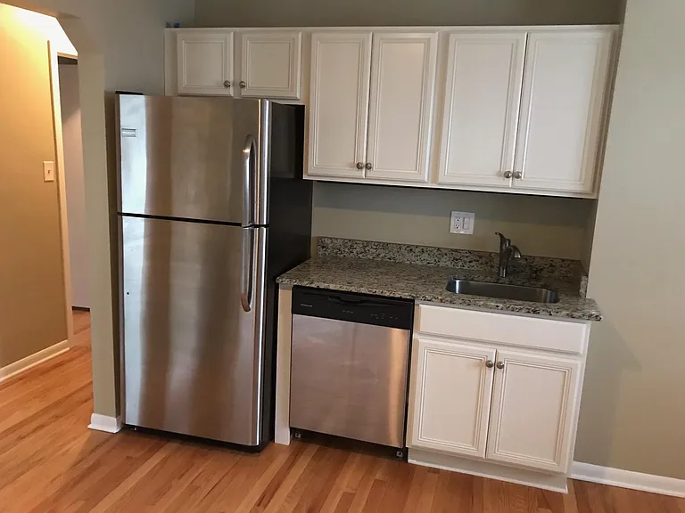 723 Butternut Ave — Photo 8