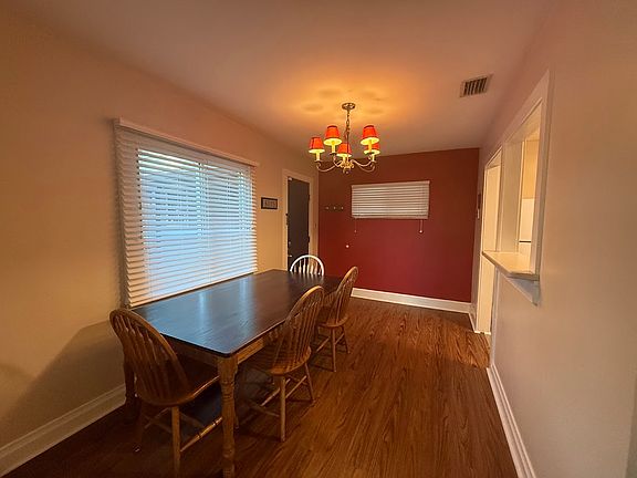 3rd image of 2306 Escambia Dr #A