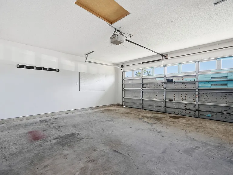 955 Pacific Silver Ct — Photo 30