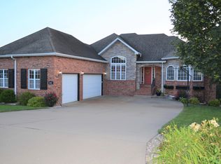 611 Santa Monica Dr, Nixa, MO 65714
