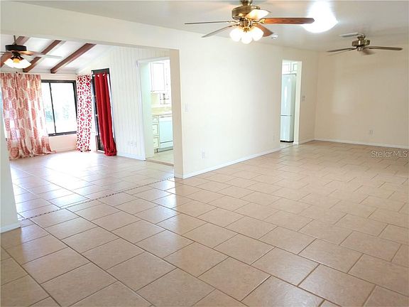 5th image of 528 Sheridan Dr