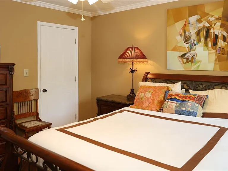 402 Olde Mill Ln — Photo 31