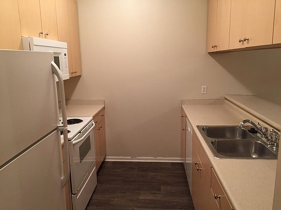 5th image of 1340 SE Florence Dr Unit 26