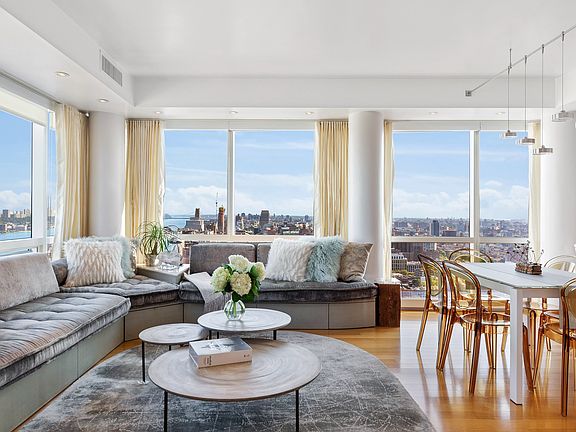 2nd image of 2628 Broadway APT 35A