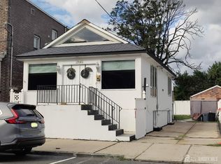 1512 41st St, Union City, NJ 07087