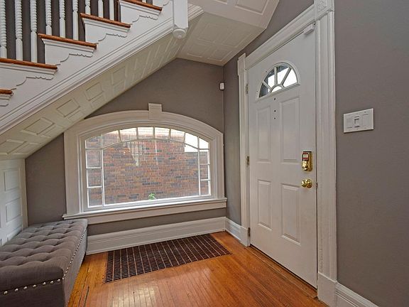 4th image of 4243 Floral Ave
