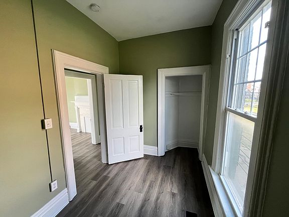 5th image of 1044 E Long St #1044