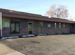 215 W Galena Blvd, Aurora, IL 60506