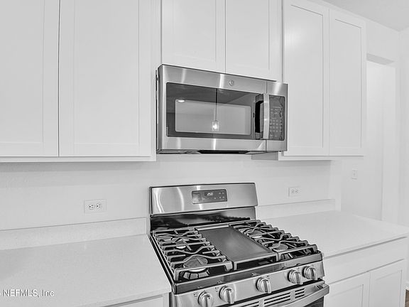 5th image of 8220 CEDAR RUN Lane