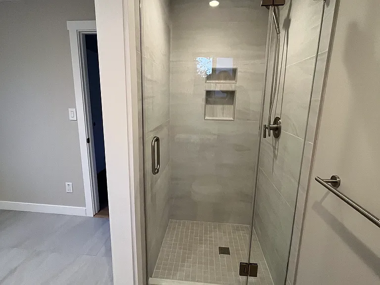 1070 Pine St — Photo 24