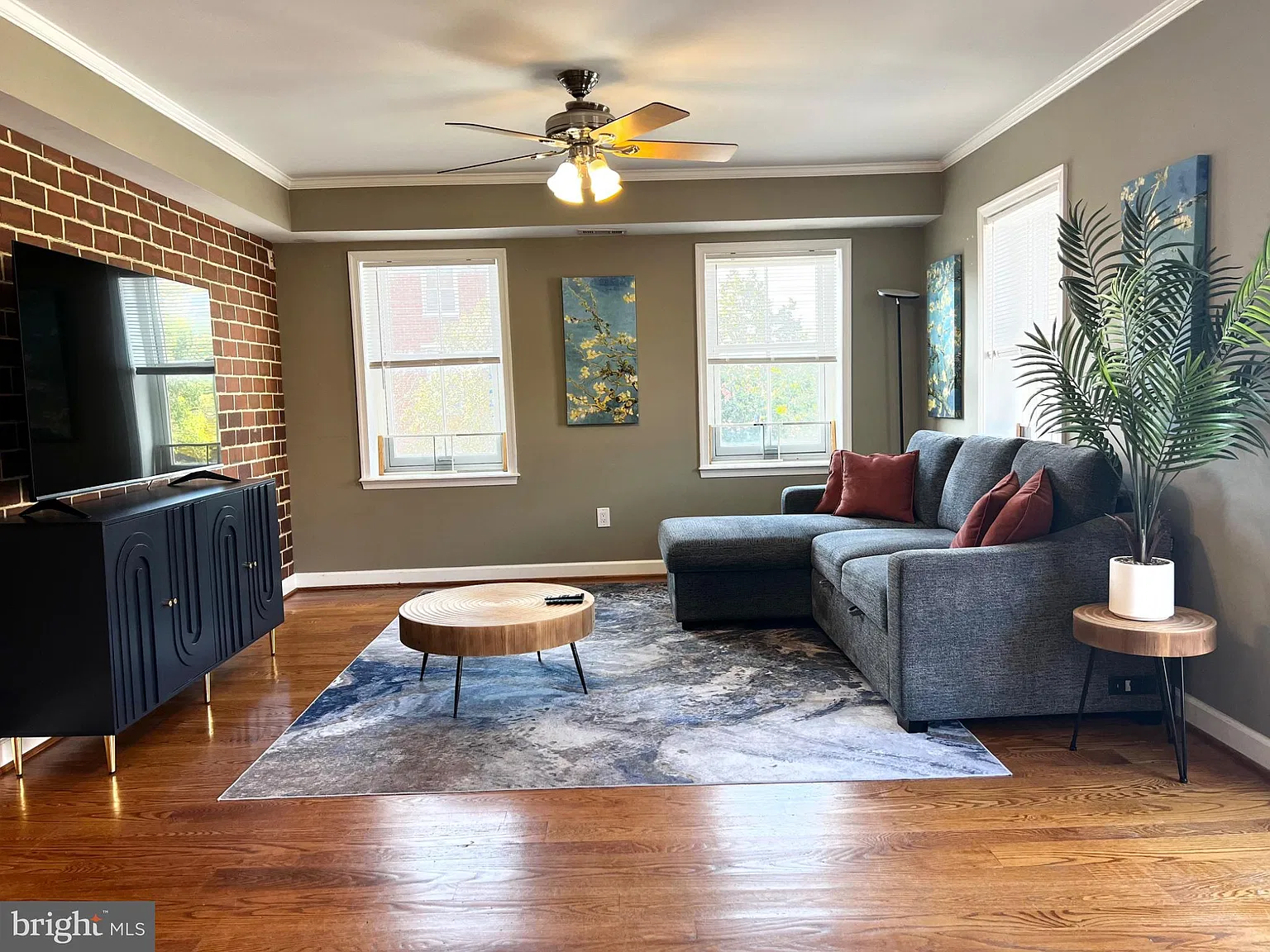 1 bed, 1.0 bath, 697 sqft, $2,200 — Photo 3