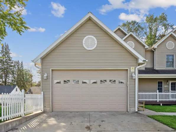 126 Cornwall Ave, Waterloo, IA 50702