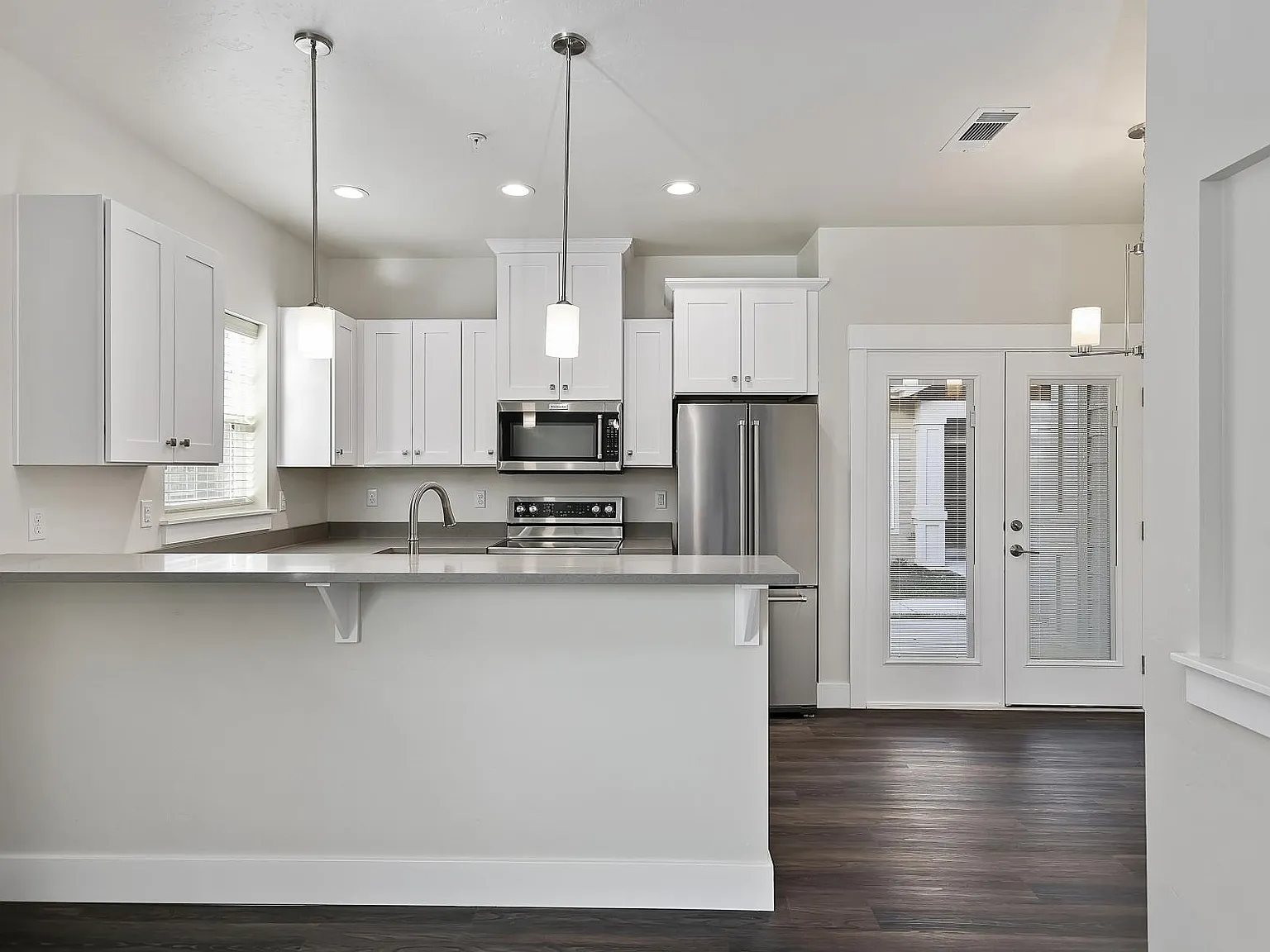 Cedar Crossing Luxury Townhomes — Photo 4