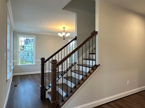 2nd image of 24927 Preston Ct