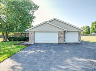 8156 Barclay Rd, Rockford, IL 61102