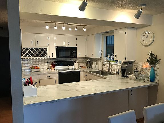 4th image of 512 Holly Ln