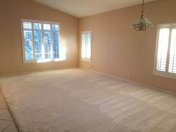 3rd image of 11234 W Amelia Ave