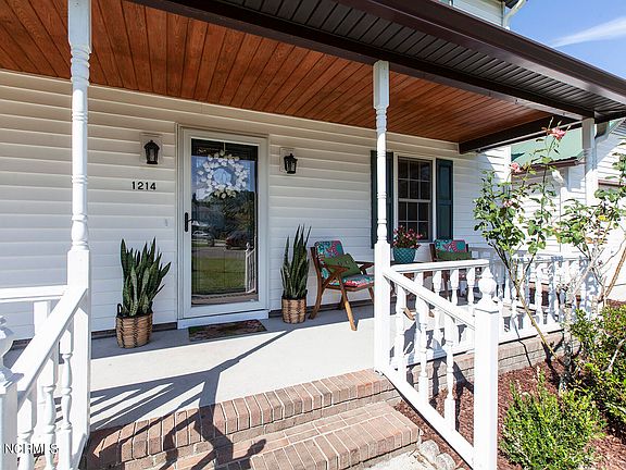 3rd image of 1214 Beresford Court