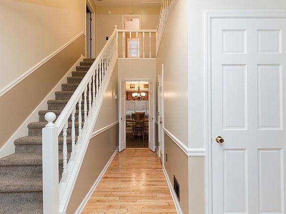 3rd image of 1894 Falcon Wood Way