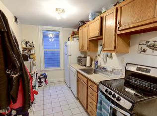 216 Freeman St #2A, Brookline, MA 02446