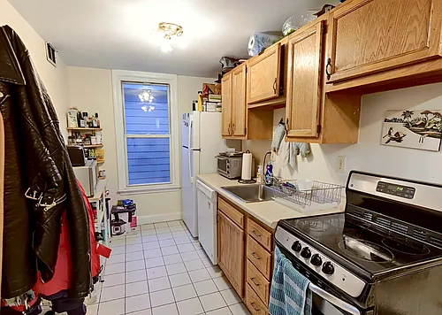 216 Freeman St #2A Photo 1