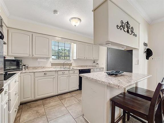 4th image of 114 Lee Cir