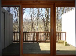 512 Carriage Cir, Pittsburgh, PA 15205