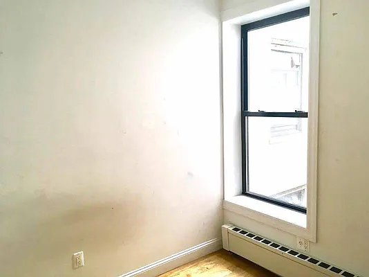 Rented by Premier Metro Realty Corp | media 7