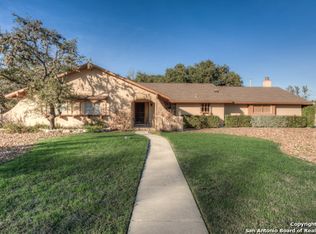 101 Garrapata Ln, Hollywood Park, TX 78232